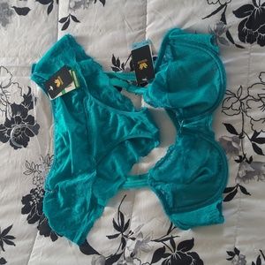 Wacoal Bra 38C sheer sexy comfort